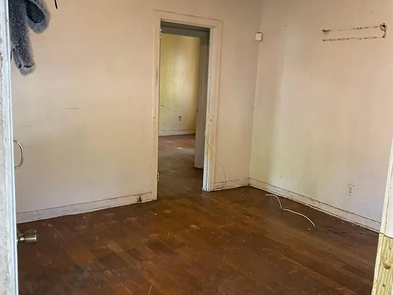 934 Ontario St — Photo 2