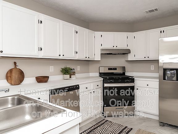 3rd image of 110 Waterford Way