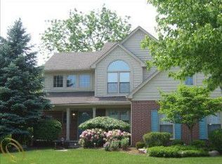 23415 Mystic Forest Dr, Novi, MI 48375