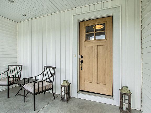 3rd image of 9241 Shoreway Dr