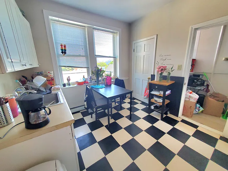 280 Brookline St #3R — Photo 4