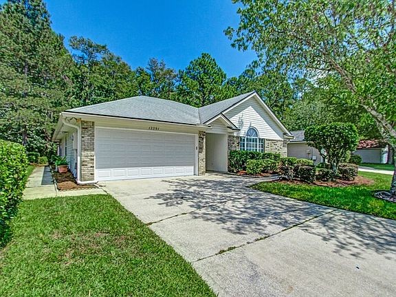 4th image of 12291 Stockbridge Ct N