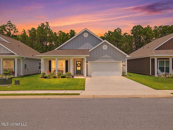 2nd image of 7812 Coral Ln