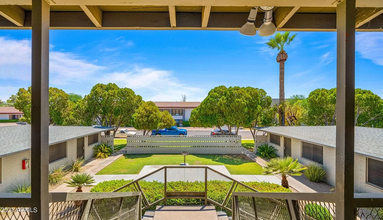 2 bed, 850 sqft, $1,250 — Photo 1