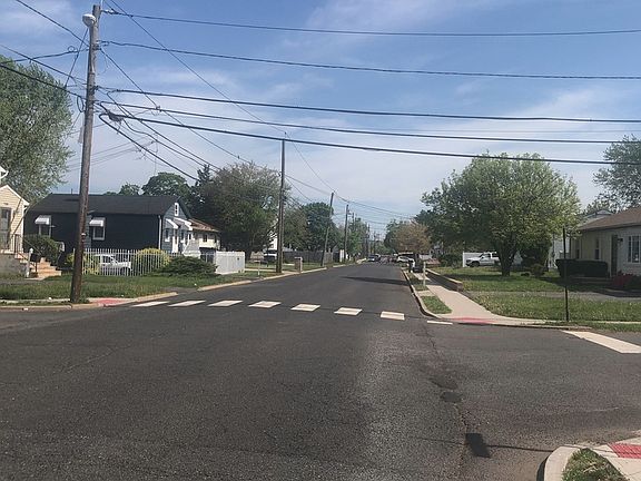 4th image of 168 Matilda Ave