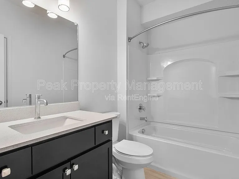 801 Virginia Center Pkwy — Photo 71