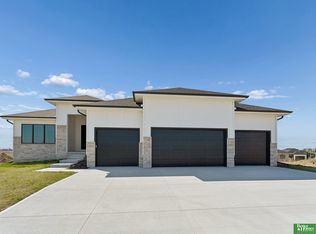 5412 N 212th Ave, Elkhorn, NE 68022
