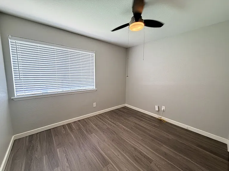 10615 Golden Quail Dr — Photo 6