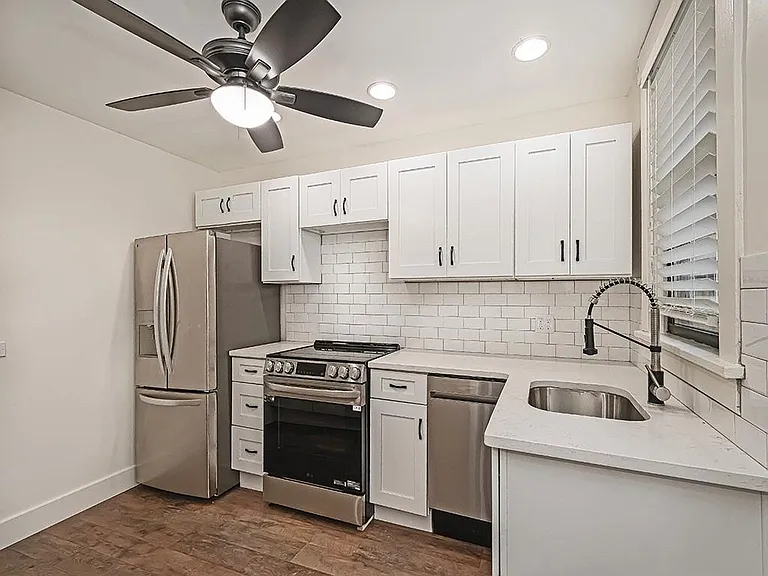 105 Shady Dr W #4 — Photo 12