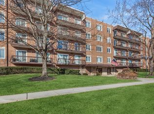 9500 N Washington St APT 505, Niles, IL 60714