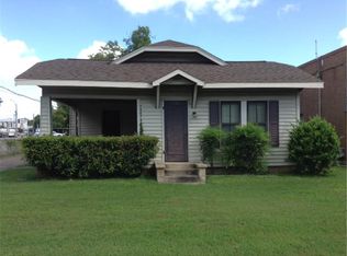 129 E Crockett St, La Grange, TX 78945