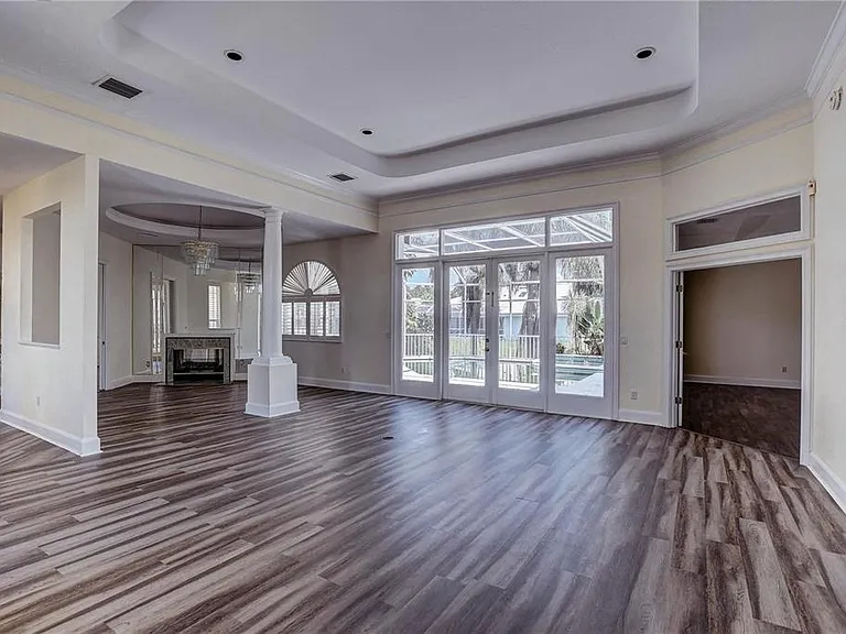 2208 Hampstead Ct — Photo 15