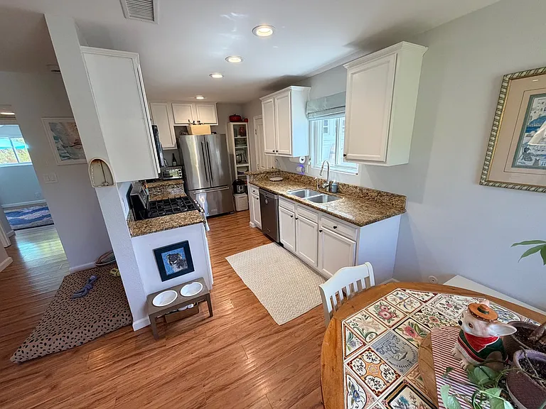 757 Teaberry St — Photo 9