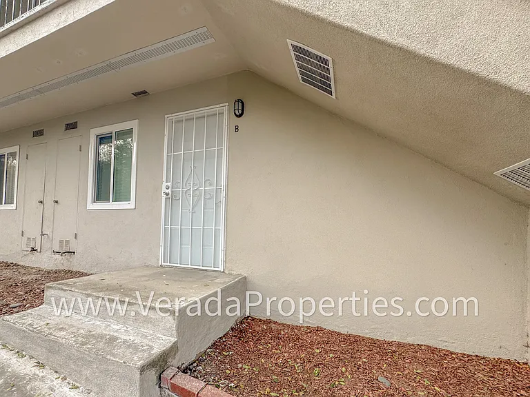 3832 Albatross St #B — Photo 22