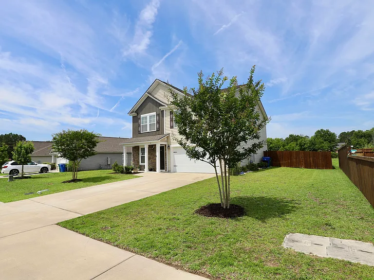 17 Carriagebrook Cir — Photo 3