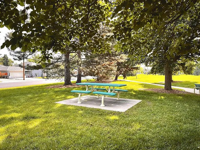 5246 Pierce St — Photo 33