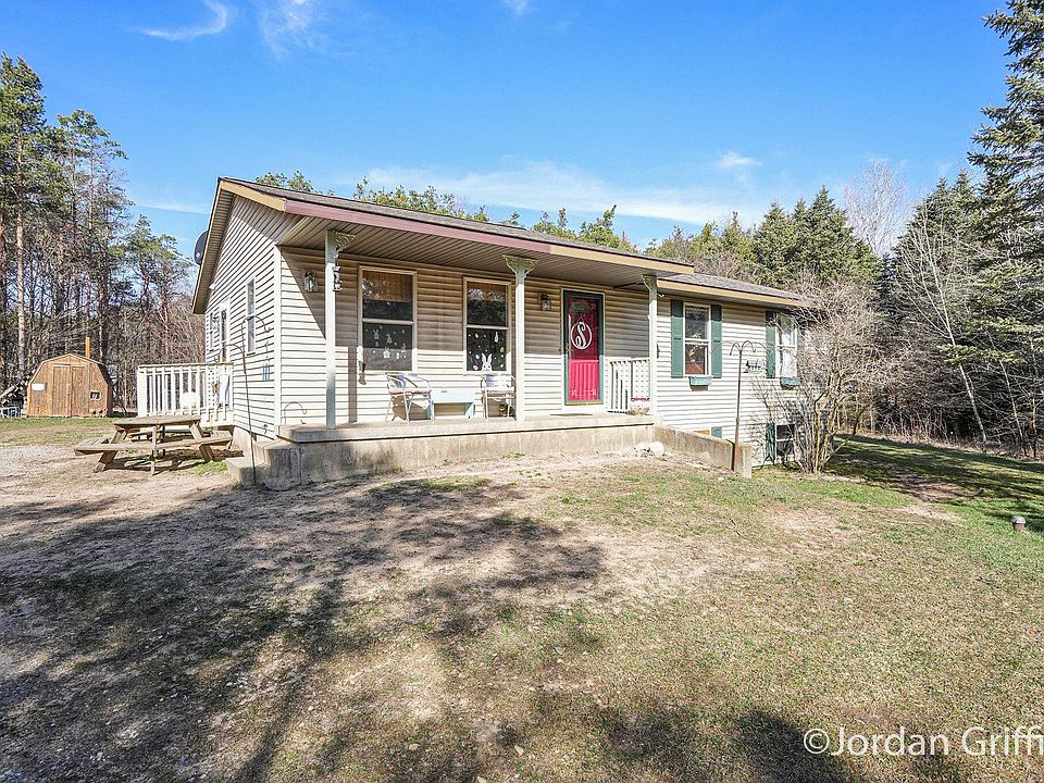 1st image of 8933 Cottonwood Ave