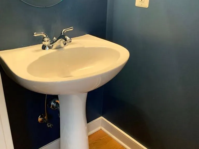 2132 Saranac Ct — Photo 11