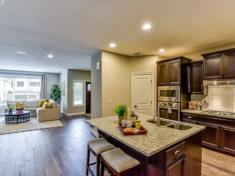 3765 SE McKenzie Ave — Photo 24