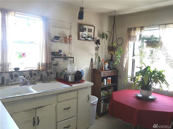 4th image of 14328 48th Ave S