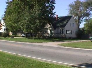 612 S Halleck St, Demotte, IN 46310