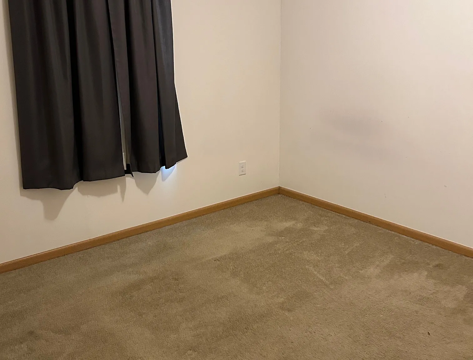 2 bed, 982 sqft, $950 — Photo 1