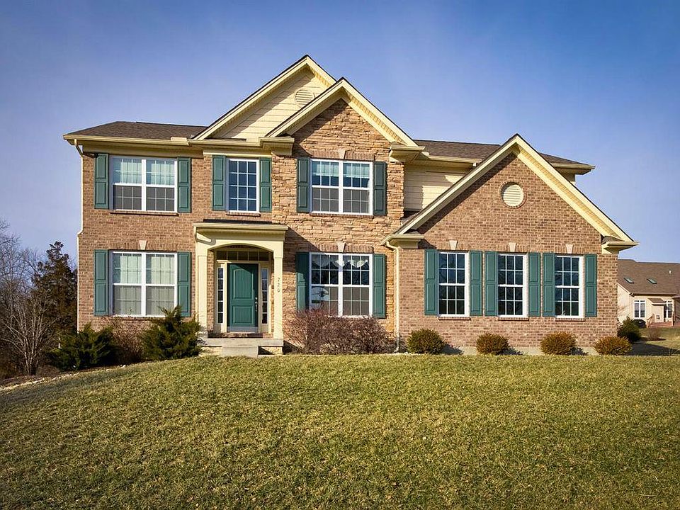1st image of 220 Hunter Woods Dr