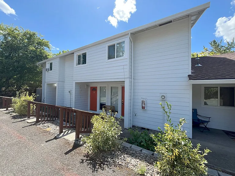 19015 NW Rock Creek Blvd #D — Photo 2