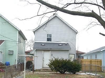 1st image of 524 S River St