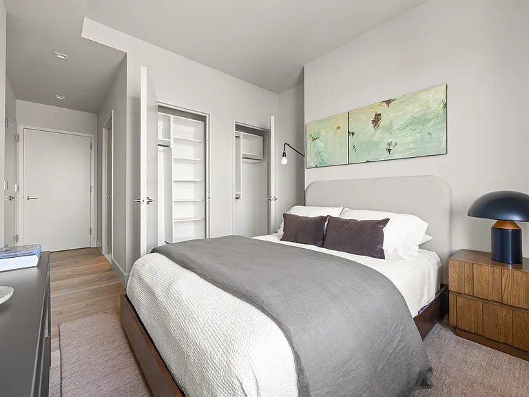 644 E 14th St #1101 — Photo 9