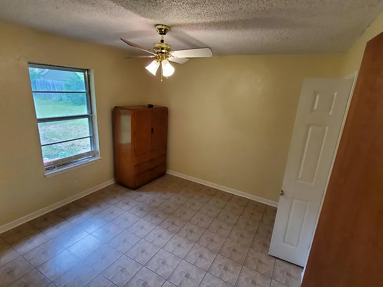 705 N Overlook Dr — Photo 11