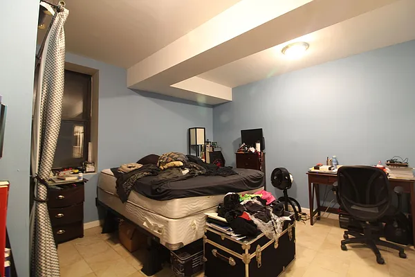 Rented by Compass | media 10