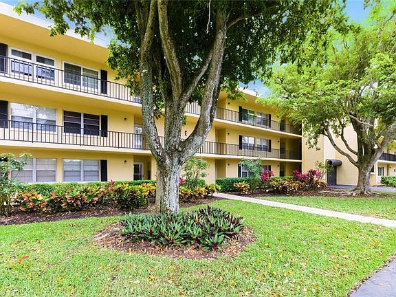 2nd image of 1087 Forest Lakes DR #1-303