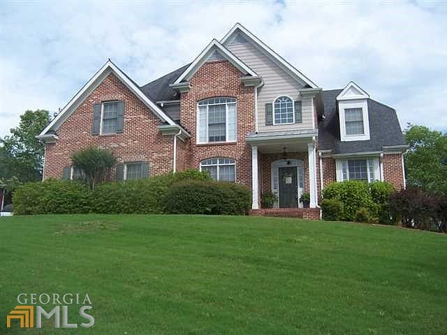 1st image of 13 Wellington Dr