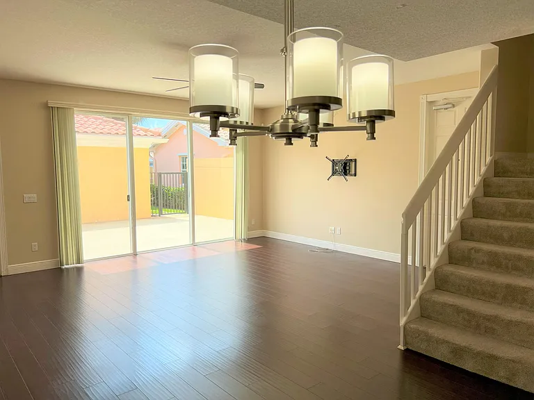 3368 Greenway Dr — Photo 12