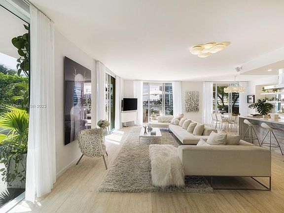 2nd image of 1445 16th St APT 301