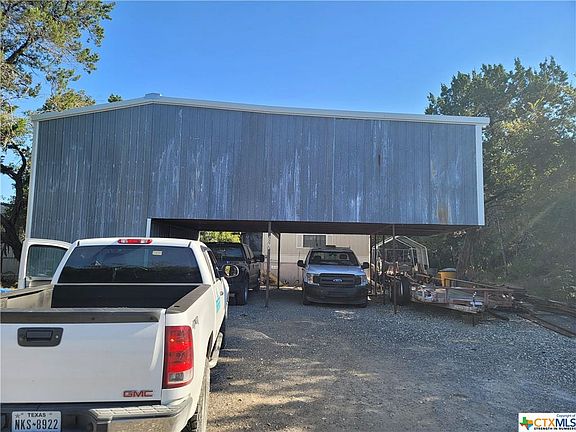 3rd image of 5275 Lakeaire Blvd