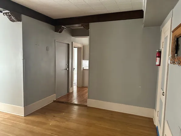 117 S 39th Street, 117 S 39th St APT B, Omaha, NE 68131