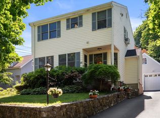 25 Kendall Rd, Lexington, MA 02421