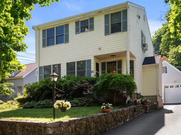 25 Kendall Rd, Lexington, MA 02421