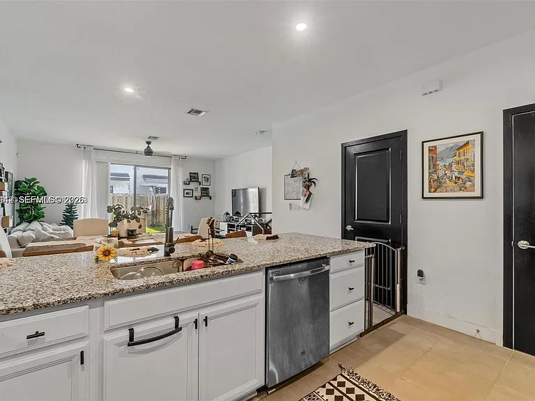 10934 SW 235th St — Photo 6