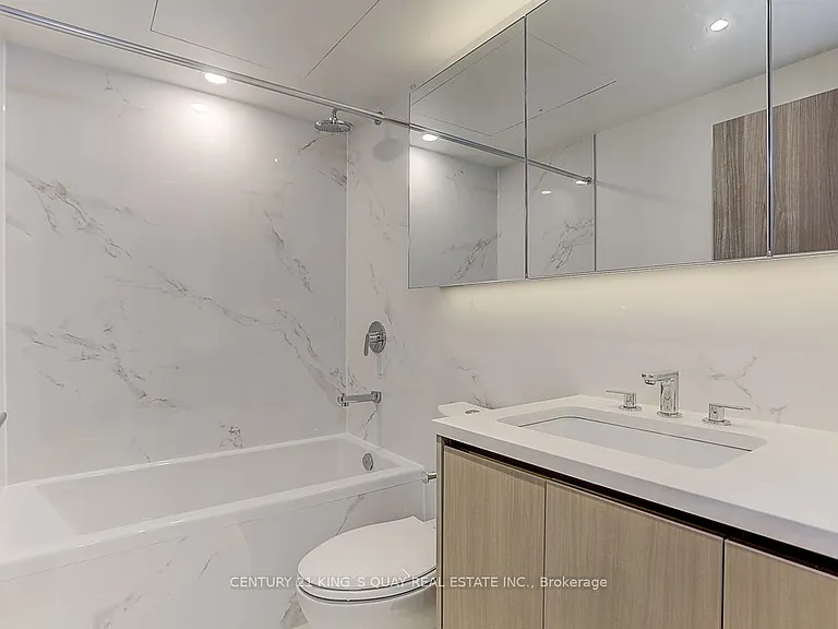 25 McMahon Dr #601 — Photo 9