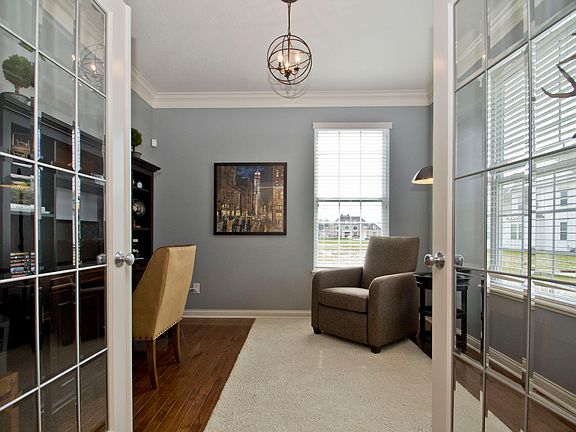 4th image of 9216 Golden Rose Way