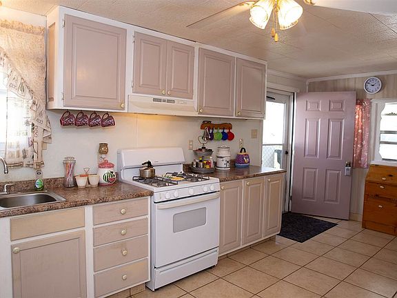 5th image of 414 Hibernia Pl