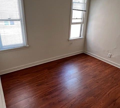 2nd image of 353 S Cloverdale Ave APT 8