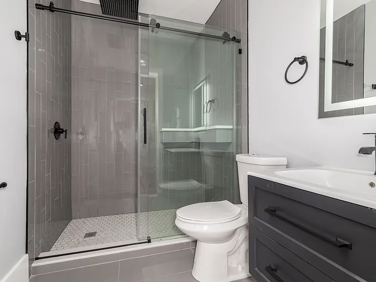 15 Bishop St #1 — Photo 5