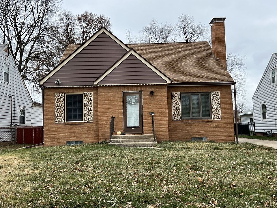 1st image of 2311 W Callender Ave