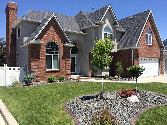2nd image of 2717 Driftwood Ln