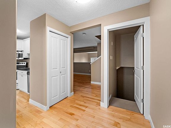 4th image of 24 Cannington MEWS