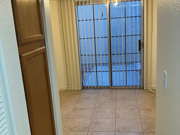 2158 High Dunes Ln — Photo 13